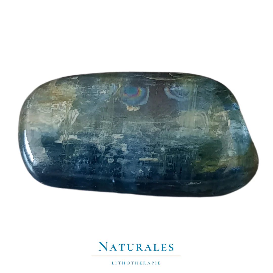 Cyanite - spiritualité / expression de soi / perte de poids